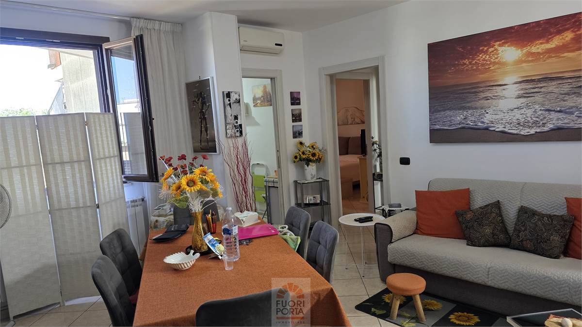Ingresso-soggiorno-pranzo