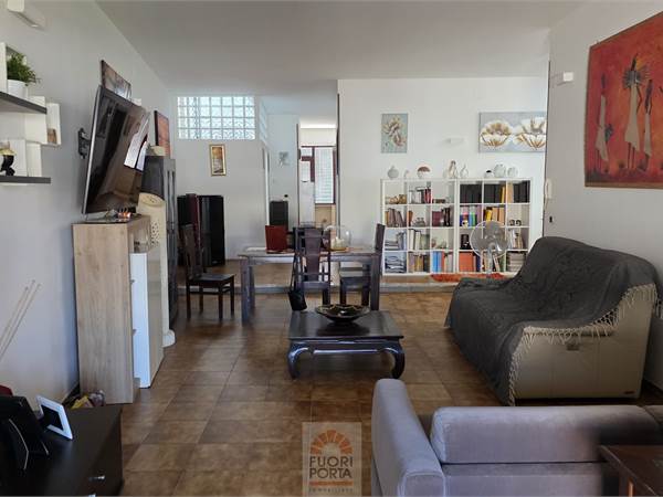 CASA SEMINDIPENDENTE AL PIANO PRIMO