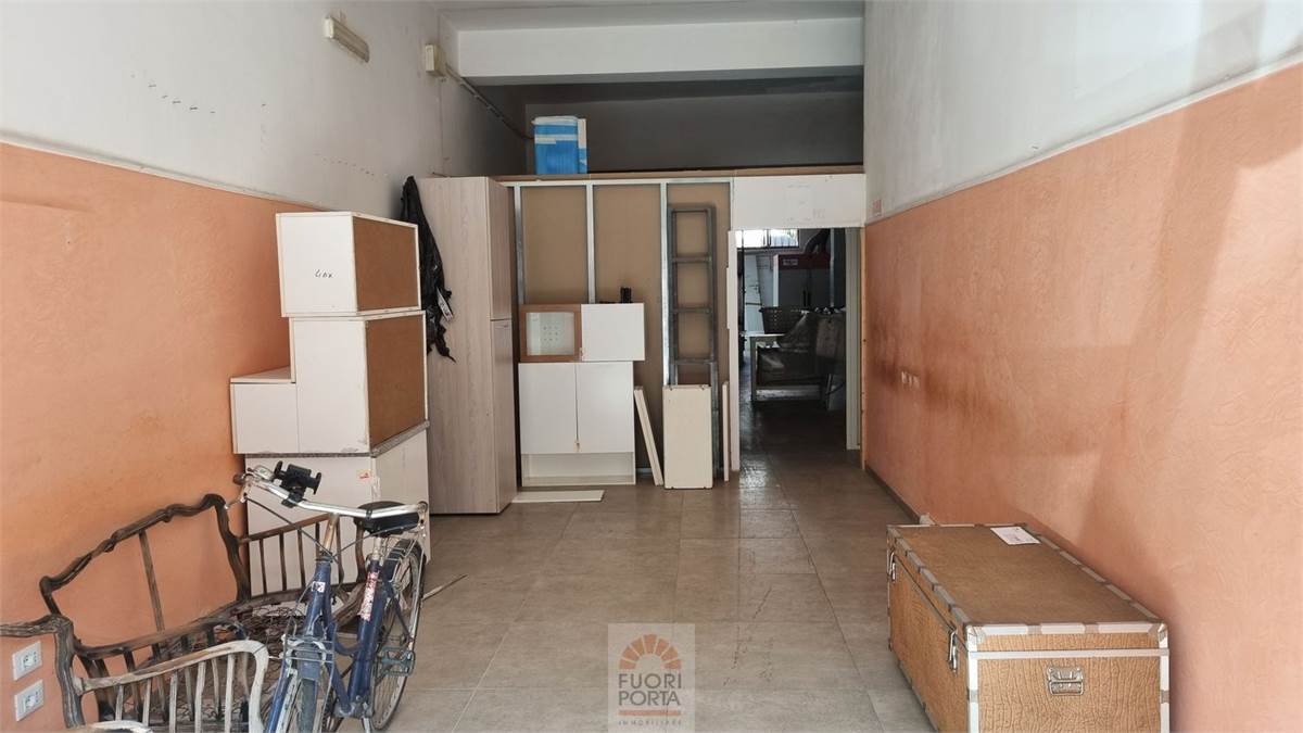 Sales room